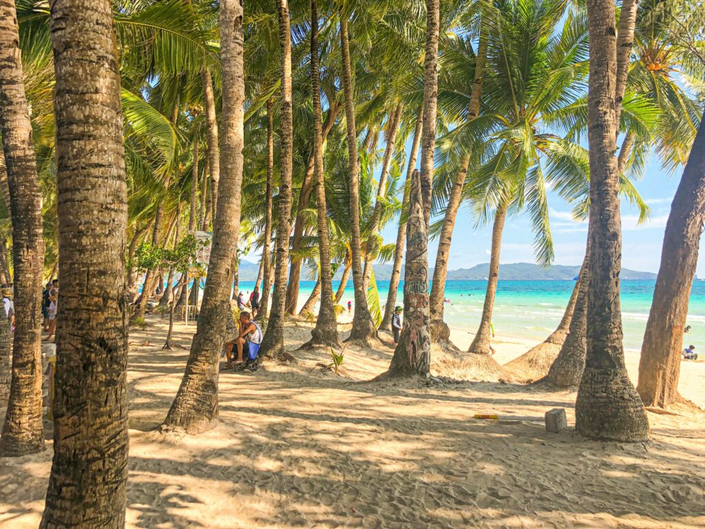 Boracay - best destinations to visit in Phillipines