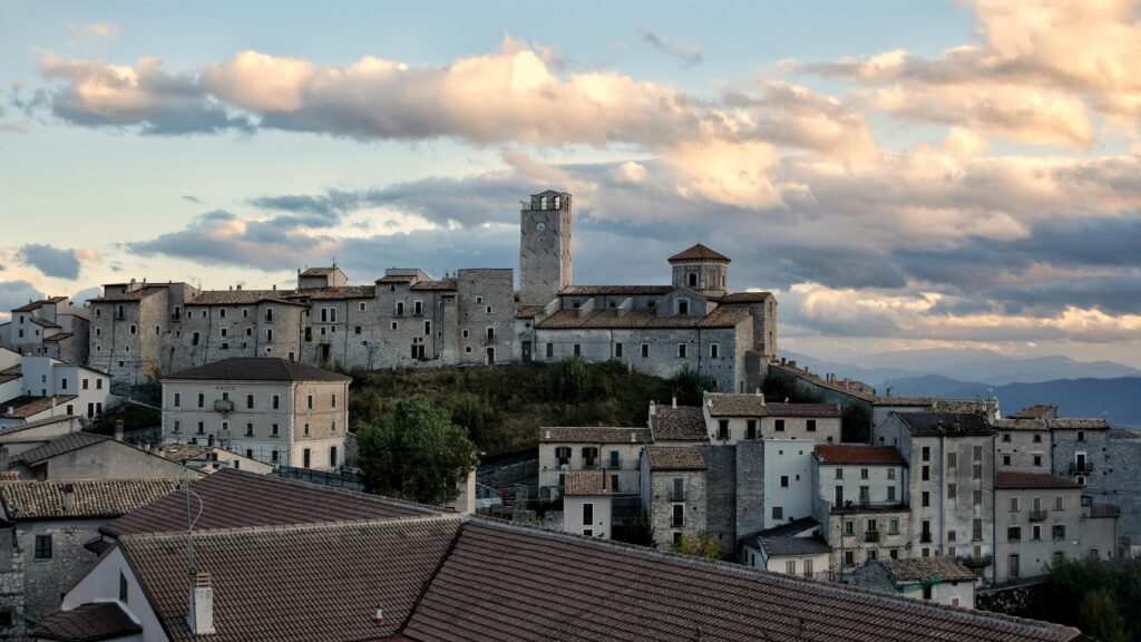 Castel del Monte - historical places to visit in Italy