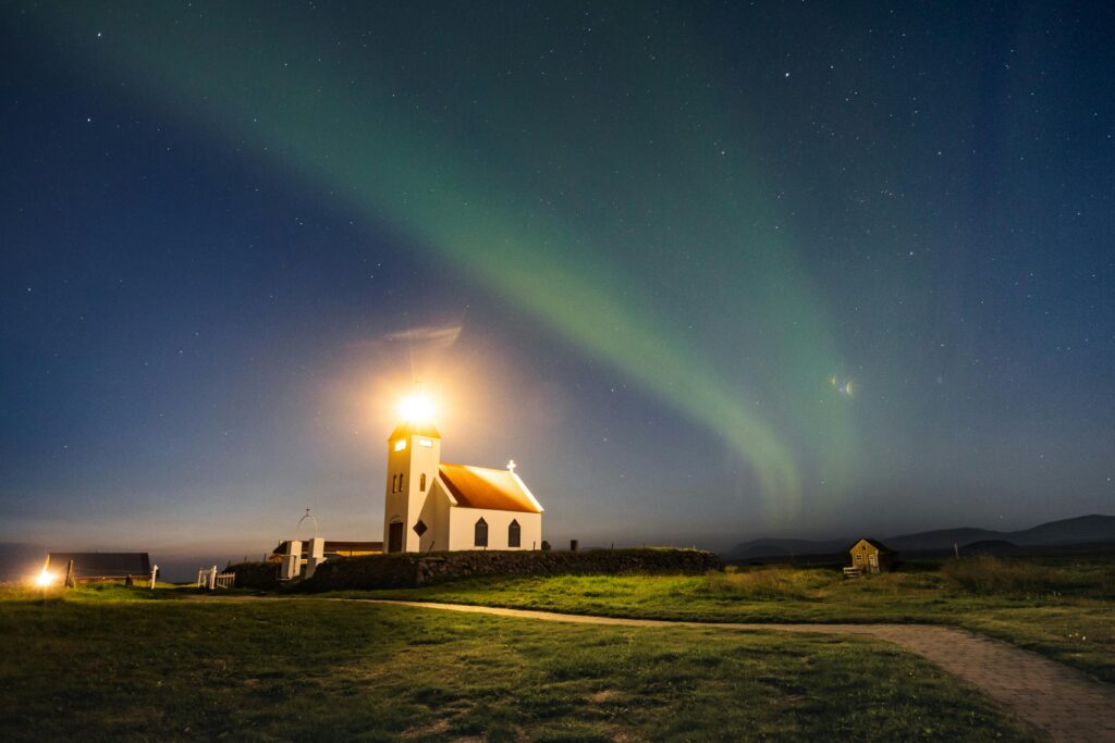 Warm weather getaways in June - Iceland's Midnight Sun phenomenon