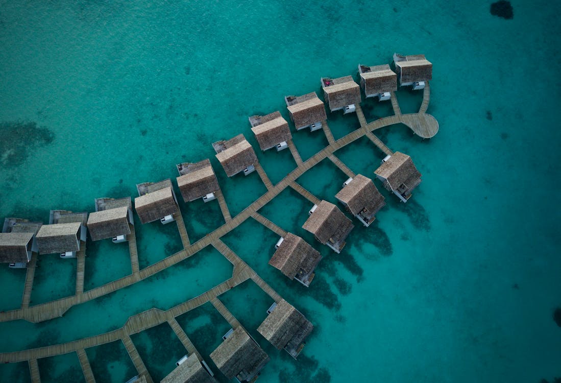 best Maldives Overwater resorts offering luxury and direct ocean access