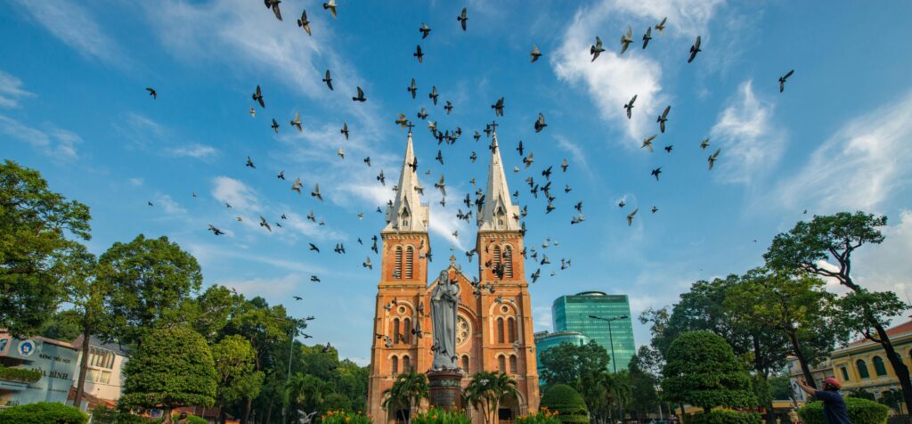 Notre Dame Cathedral to visit in hcm city