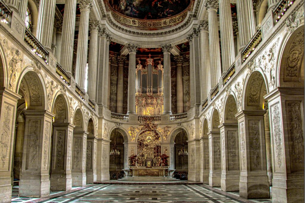 Discovering the grandeur of the Palace of Versailles, a day trip from Paris