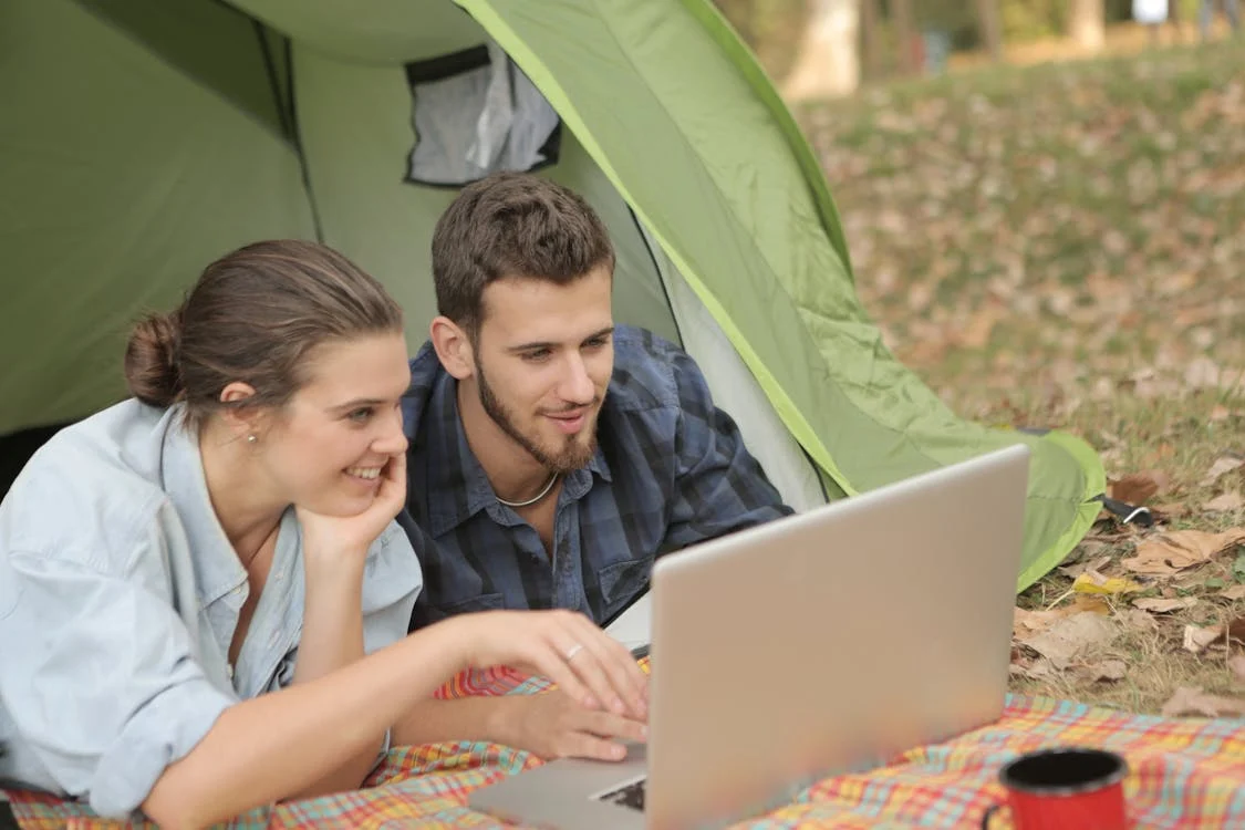 October travel destinations - Planning the perfect autumn getaway with strategic booking