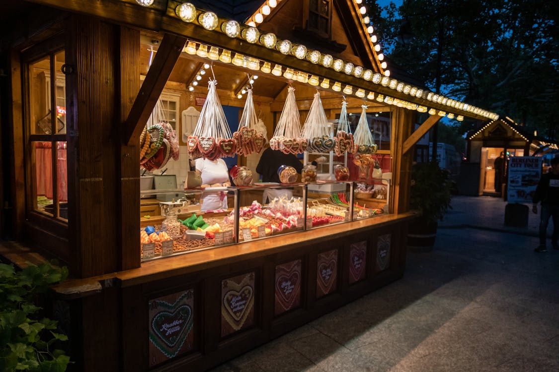 Budget-friendly food options during first solo trip to Europe at local market