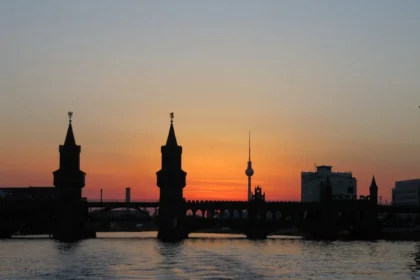 Street Art Scenes in Berlin Ultimate Guide for Travelers - Gohub