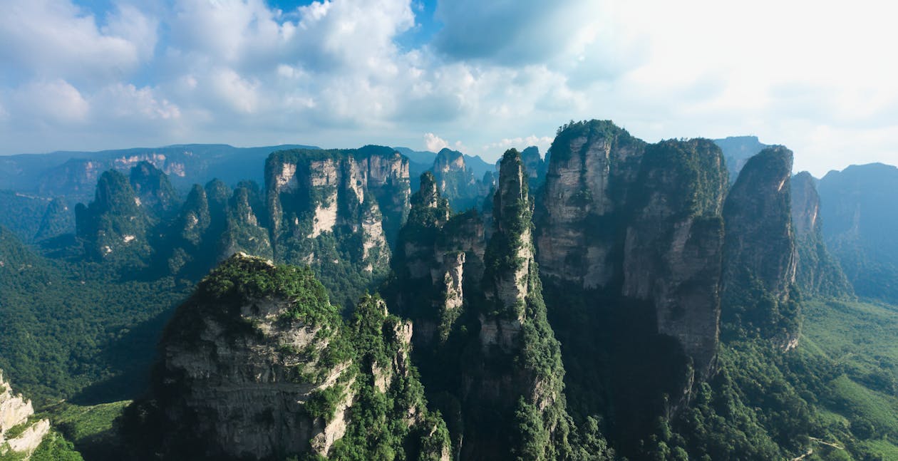 Zhangjiajie's Avatar mountains - a unique China tourist attraction