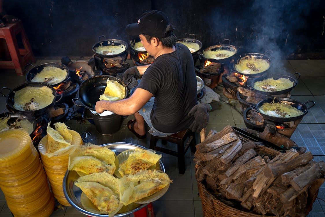 Bánh Xèo, a popular Vietnamese pancake in Ho Chi Minh City