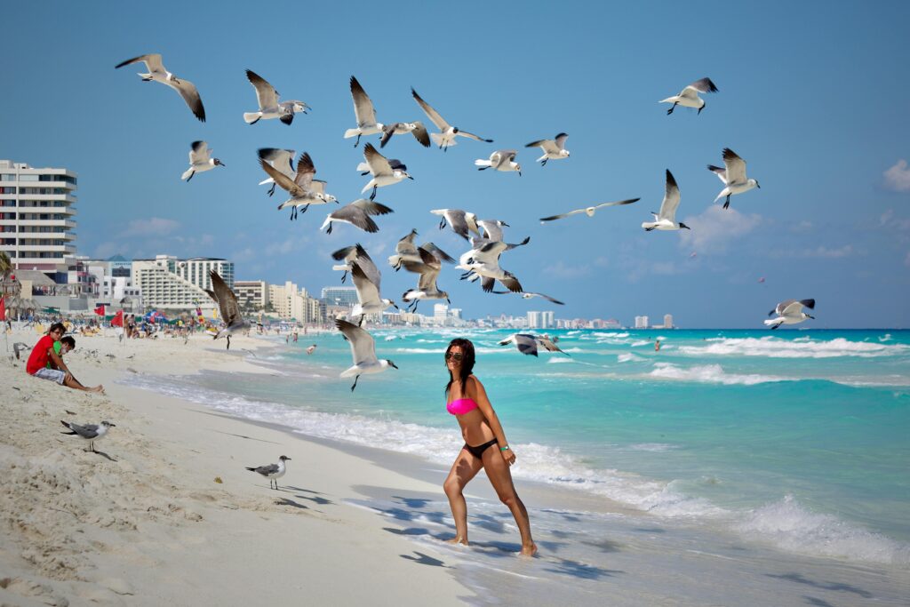 Best time to visit Mexico - perfect beach weather during dry season in Cancun