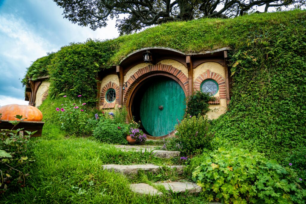 Hobbiton movie set visit during a 4-5 day itinerary for a road trip in New Zealand's North