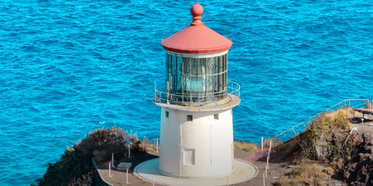 Scenic Makapuʻu Point Lighthouse Trail with ocean views in Oahu