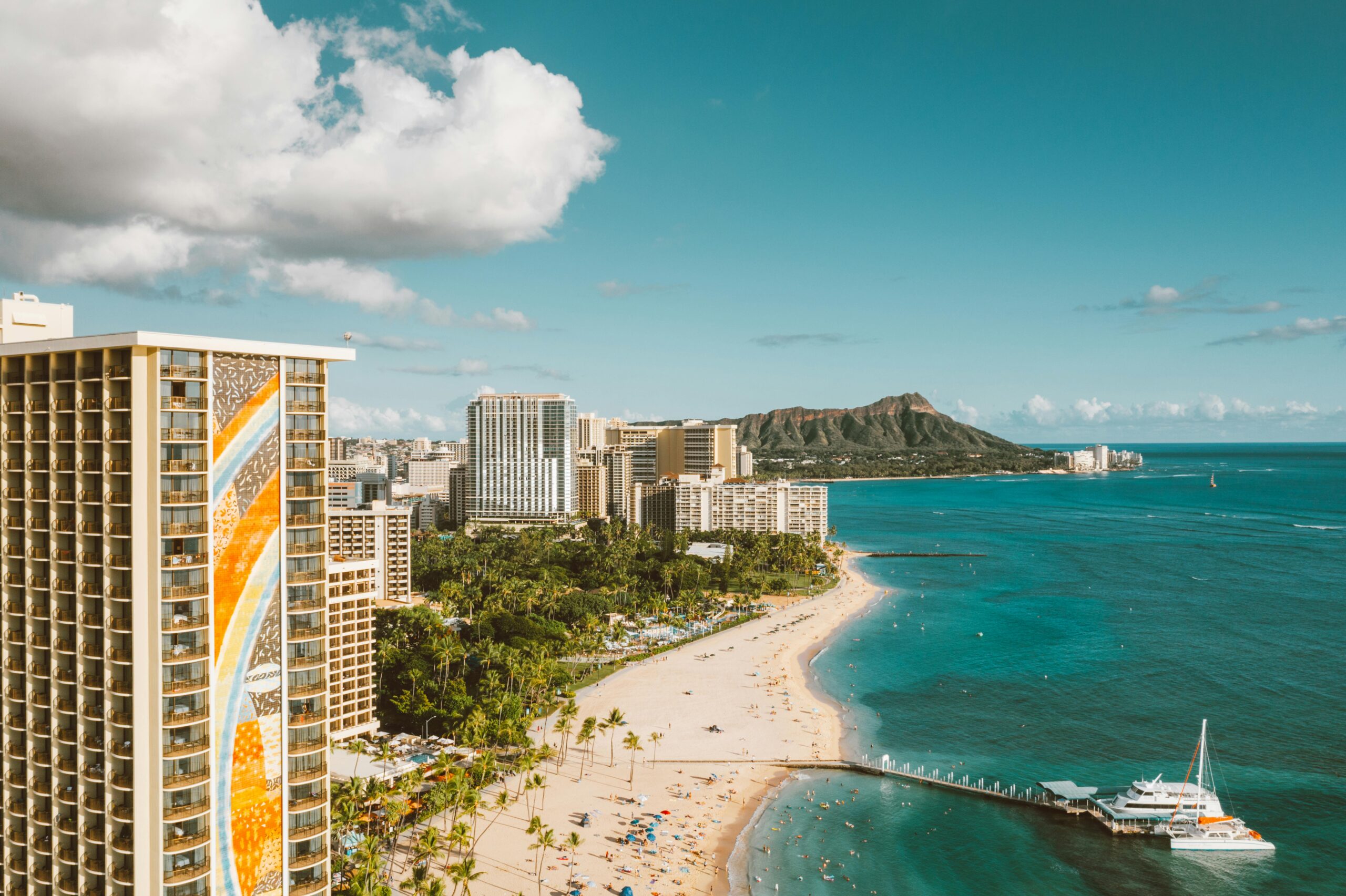 Panoramic view of Honolulu and Diamond Head from Tantalus Lookout Oahu