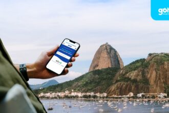 Traveler uses Gohub eSIM in Rio